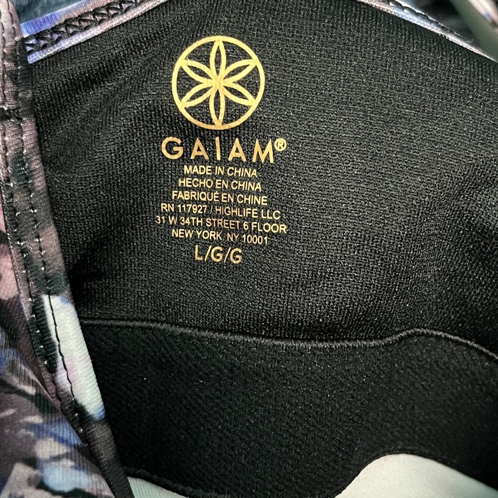 GAIAM Floral Tank Top in Purple and Black - Picture 3 of 4